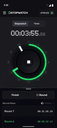 Stopwatch timer displaying 3:55.56 with green progress ring, round times history, and Finish/Round action buttons